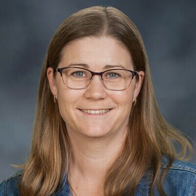 Photo of Laura Neufeld